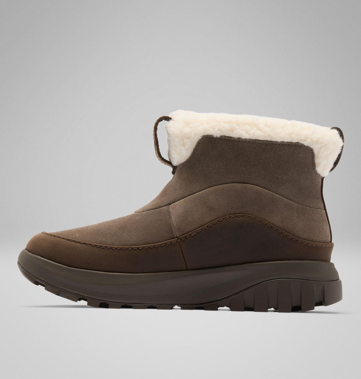 Columbia Snowtrot Ease Winter Boots Women product view 6 — Mud, Cordovan
