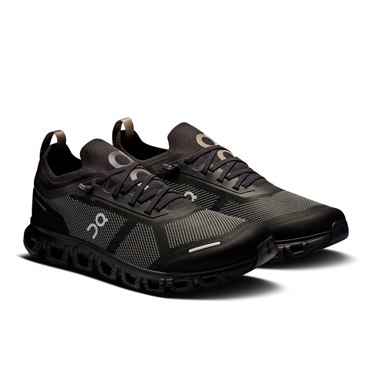 On Cloud 6 Versa Men product view 6 — Black | Eclipse