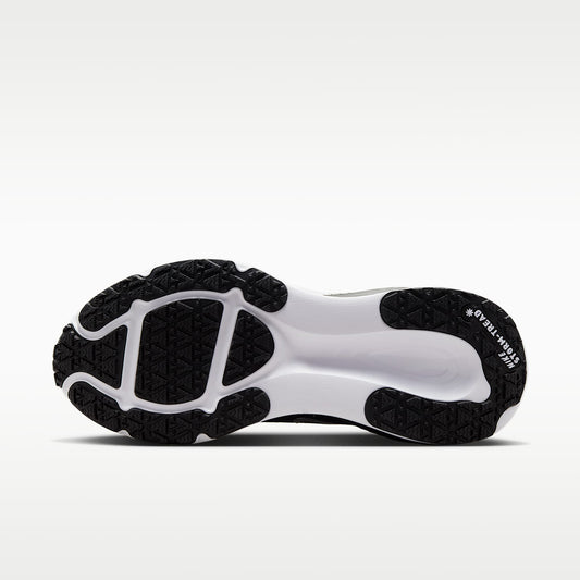 Nike Vomero 18 GORE-TEX Men product view 2 — Schwarz/Anthracite/Weiß/Metallic Silver