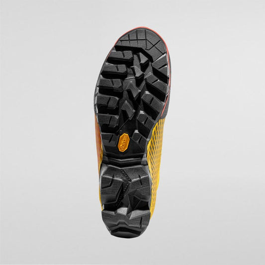 La Sportiva Aequilibrium Speed GTX Men product view 2 — Yellow/Black