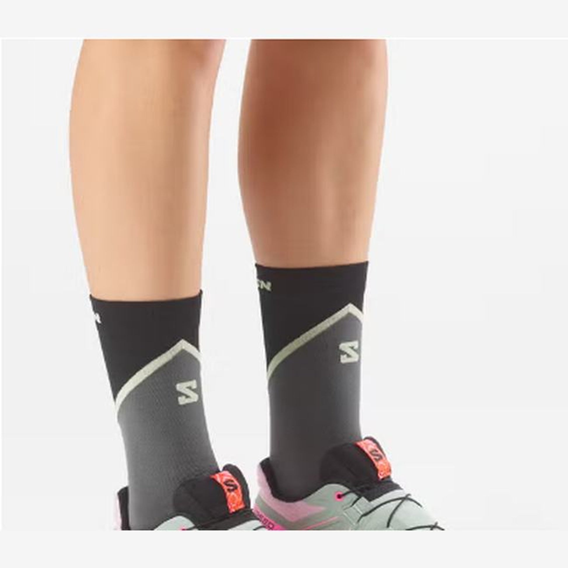 Salomon Speedcross 6 GORE-TEX Storm Women - rear or lifestyle view - Red