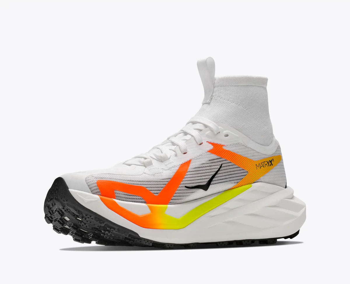 HOKA Tecton X 4