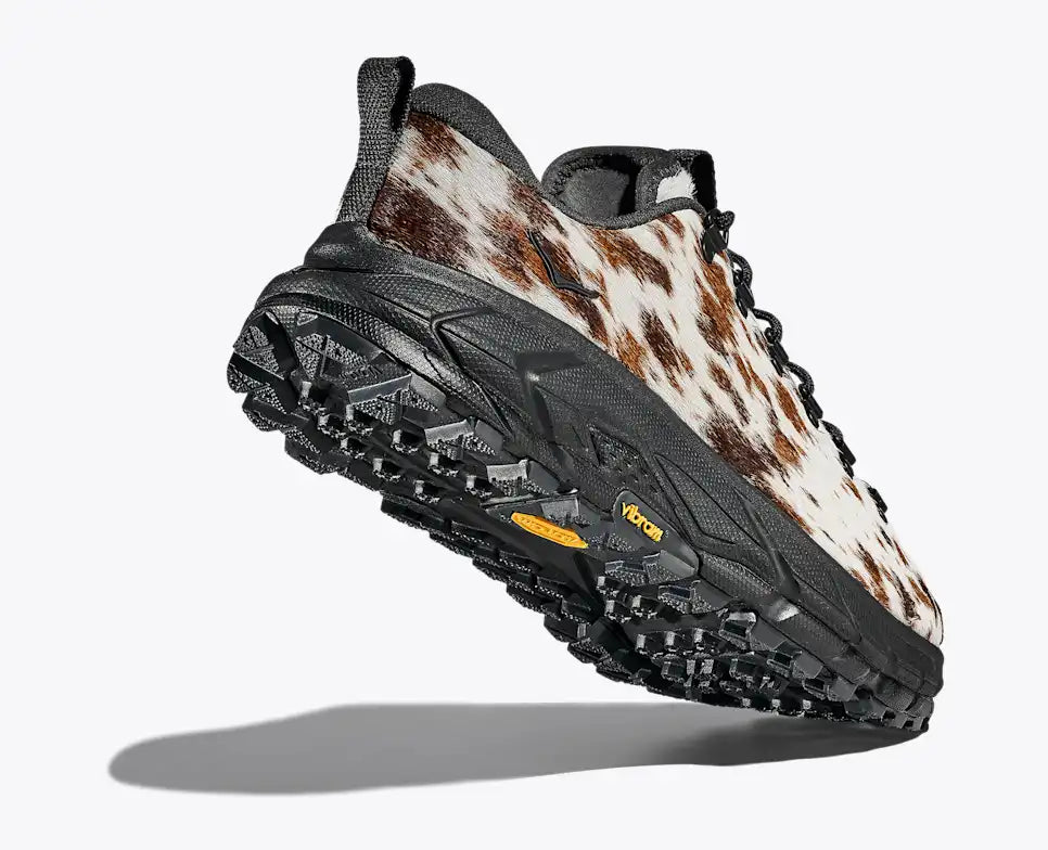 HOKA Tor Summit + Unisex product view 4 — Pirate Black / Pirate Black