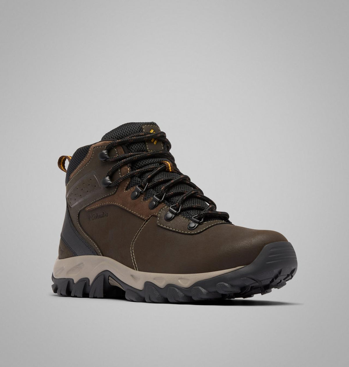 Columbia Newton Ridge Hiking Boots Men product view 3 — Cordovan, Squash