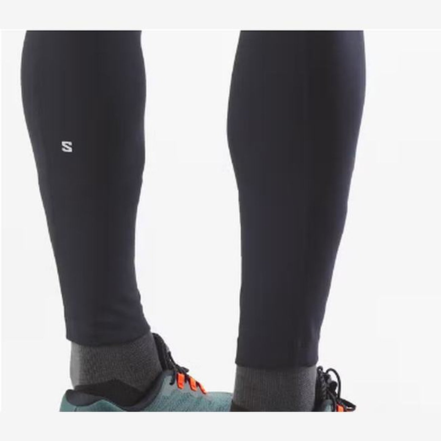 Salomon Aero Blaze 4 GRVL Women - rear or lifestyle view - Navy
