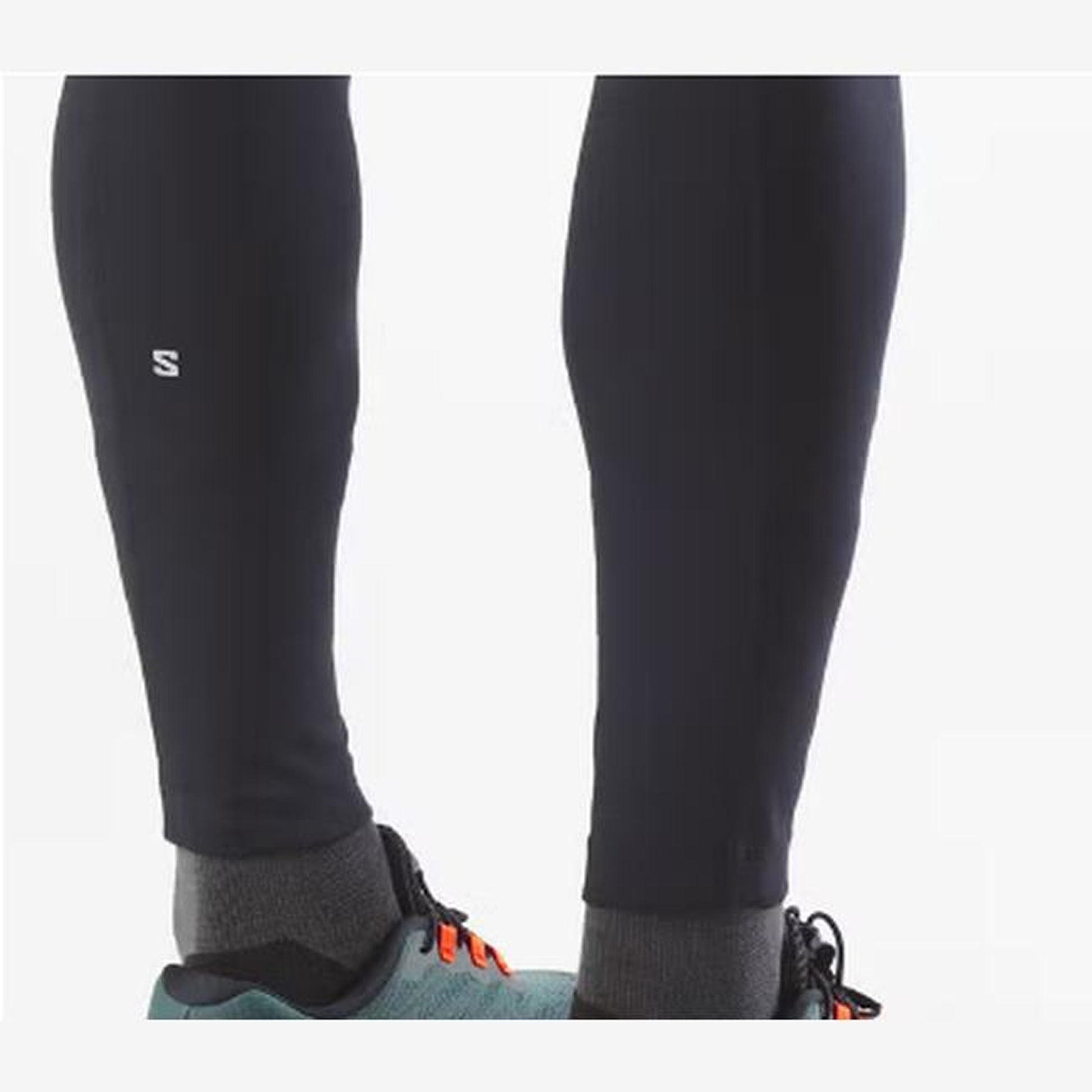 Salomon Aero Blaze 4 GRVL Women - rear or lifestyle view - Navy