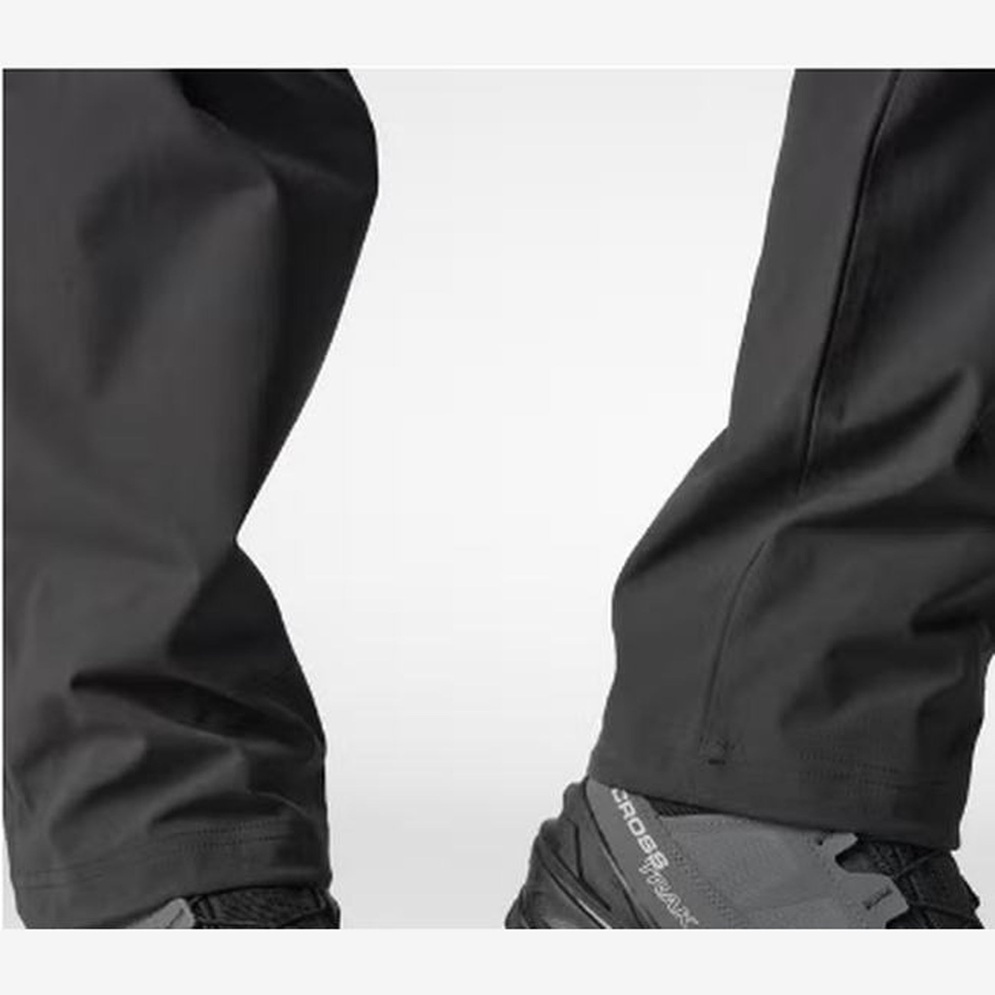 Salomon Crosstrak Powder Waterproof Men - rear or lifestyle view - Black