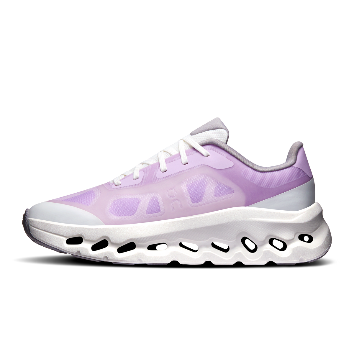 On Cloudtilt Remix Women product view 4 — Verbana | Ivory