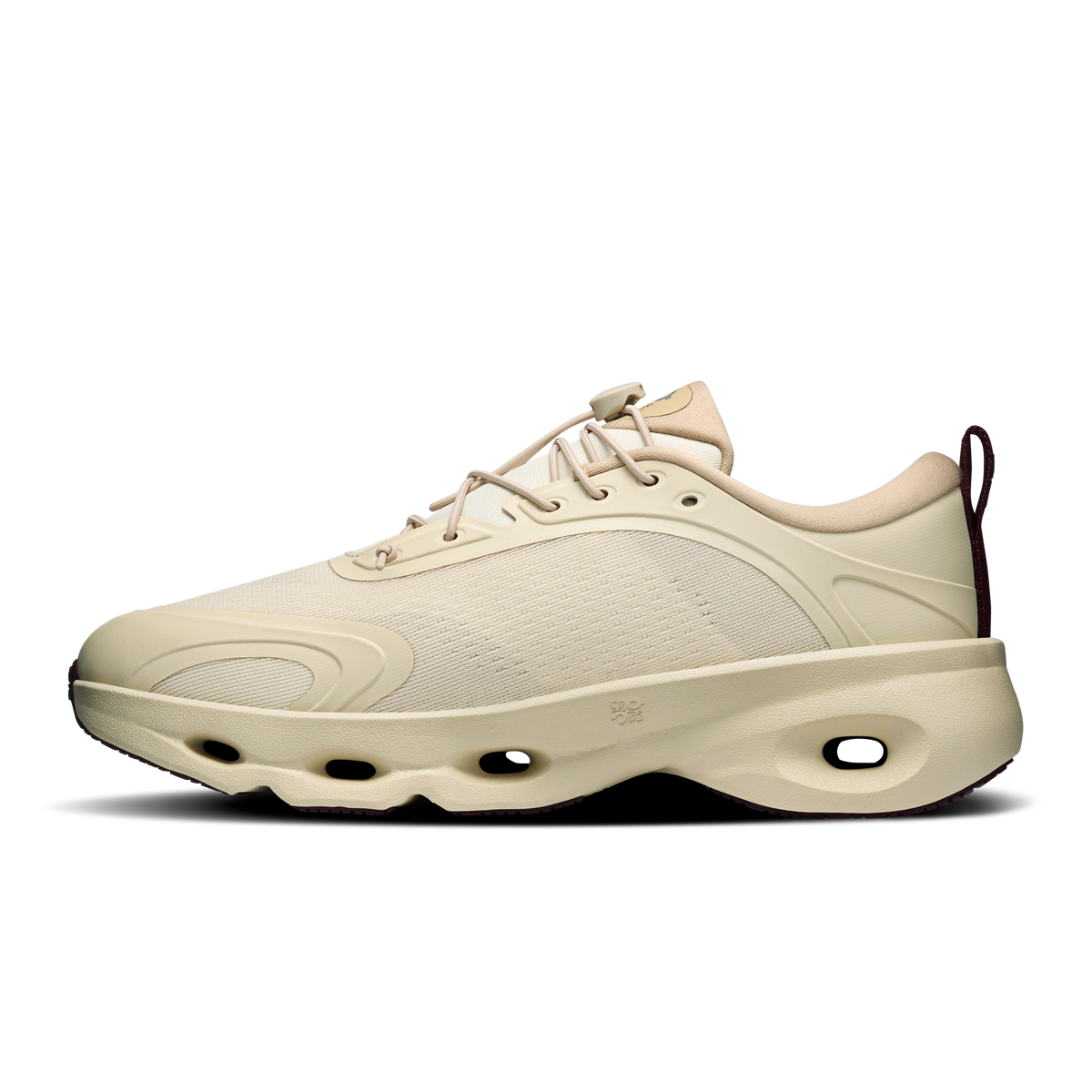 On Cloudsolo LOEWE Women product view 4 — Sand | Burgundy