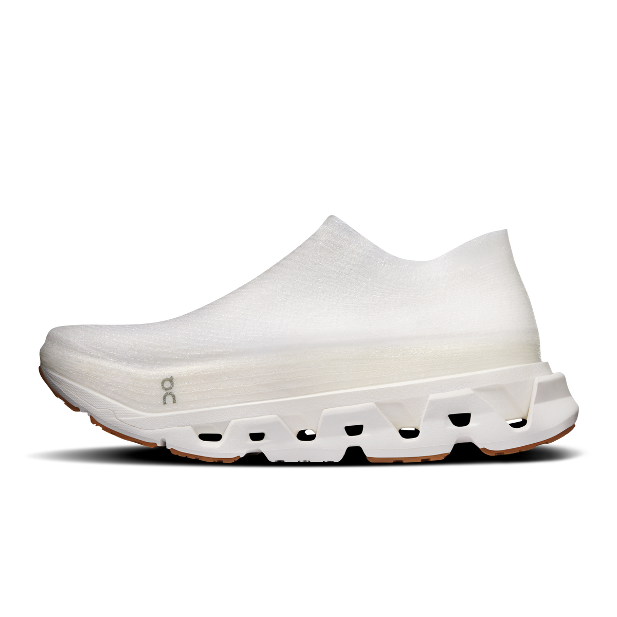 On LightSpray Cloudmonster LOEWE product view 4 — White
