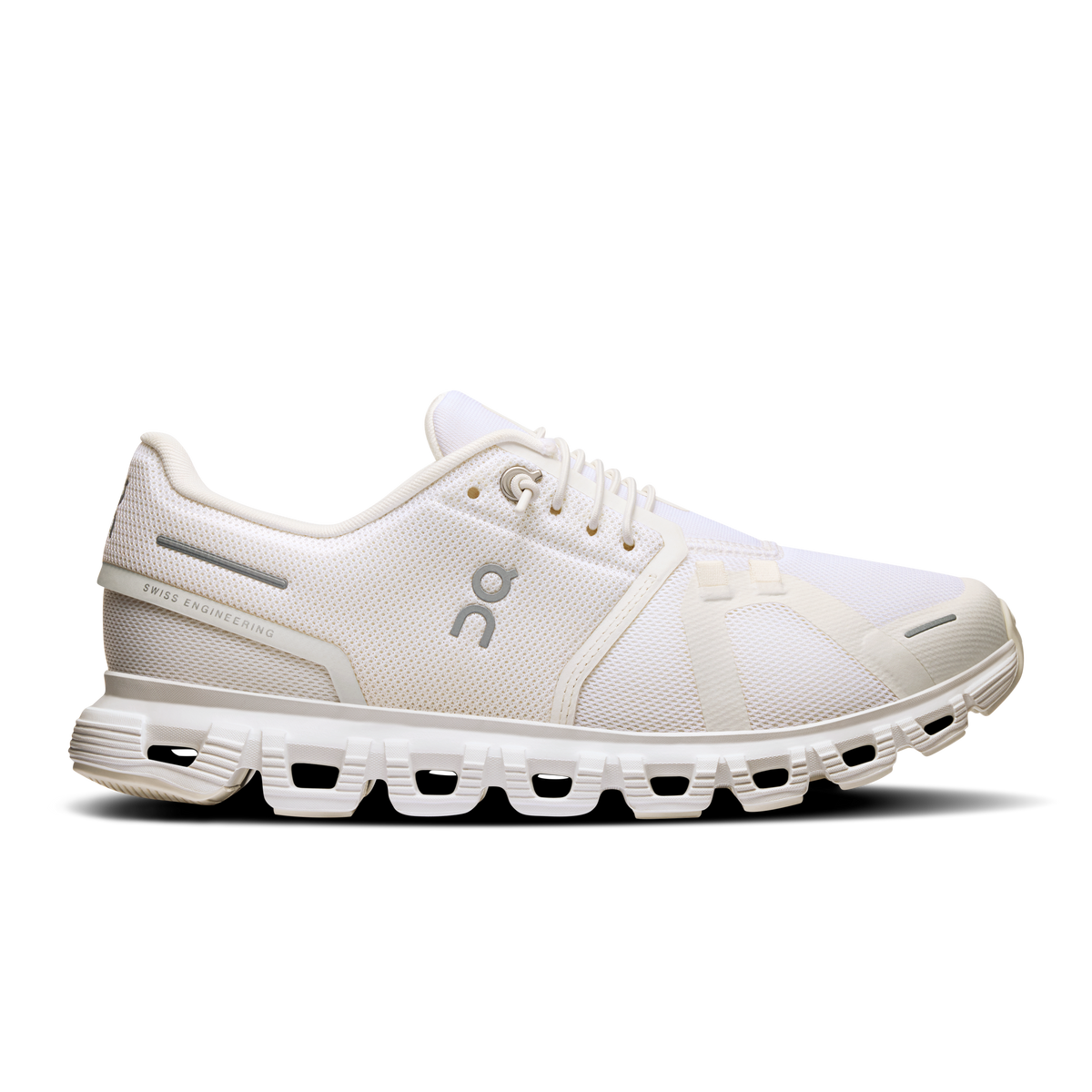 On Cloud 6 Women product view 1 — White | White