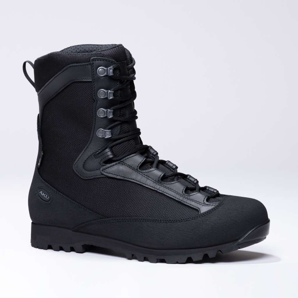 AKU Pilgrim HL GTX Combat - Side Hero - Black