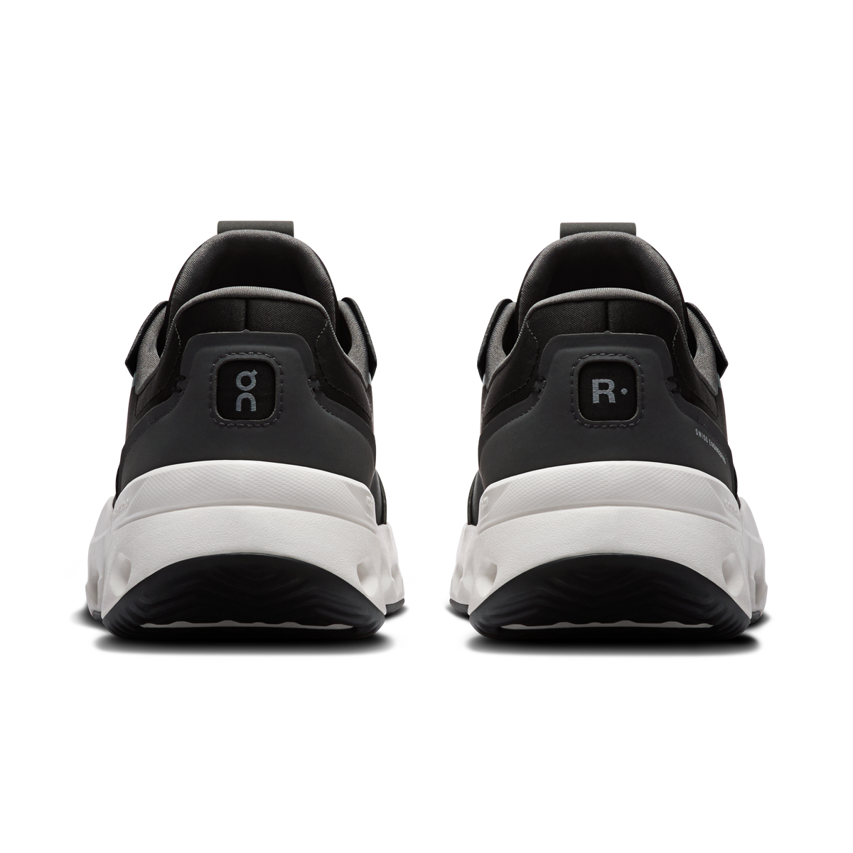 On THE ROGER Wildcard Men product view 5 — Black | White