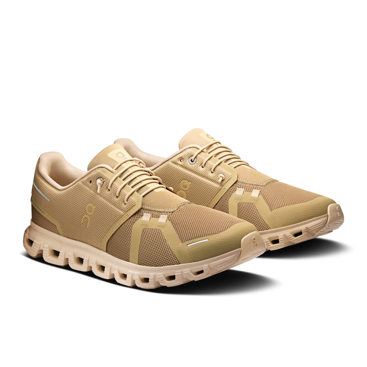 On Cloud 6 Men product view 6 — Chai | Sand