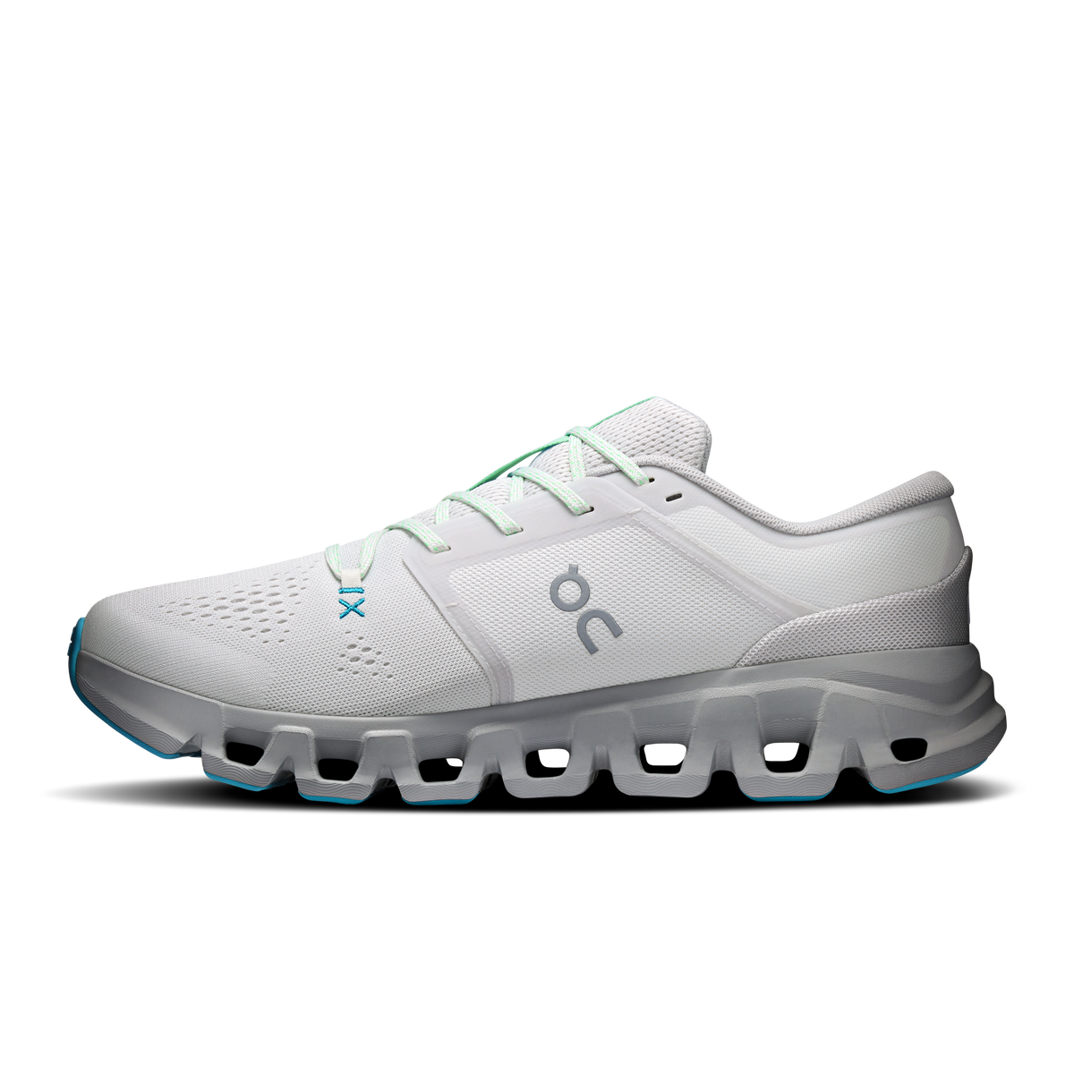 On Cloud X 5 Men product view 4 — Frost | Alloy