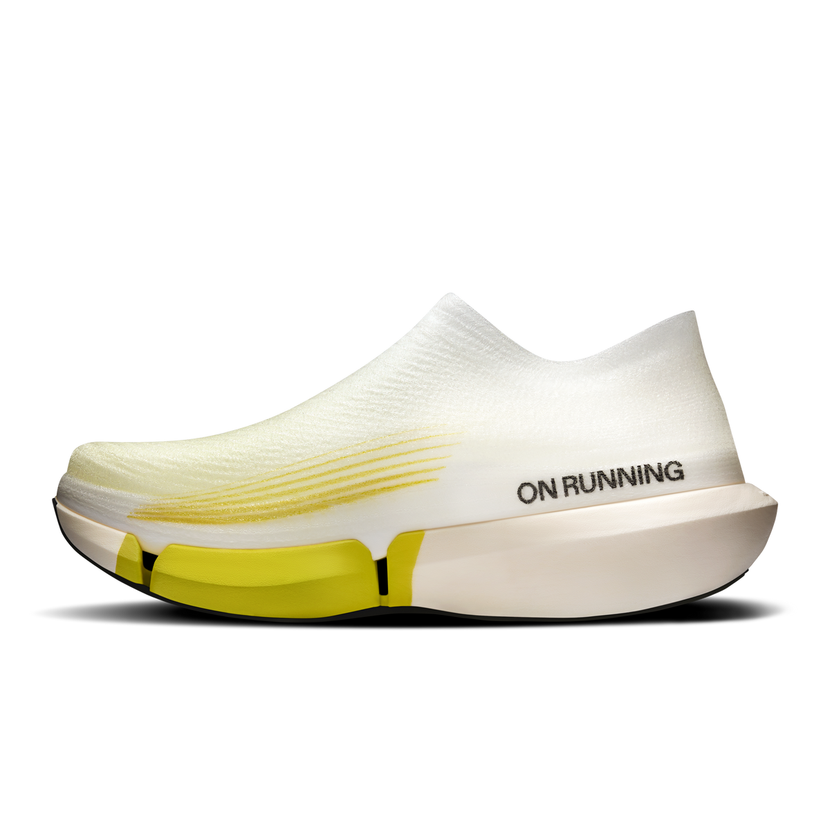 On LightSpray Cloudboom Strike 2 product view 4 — White | Lime