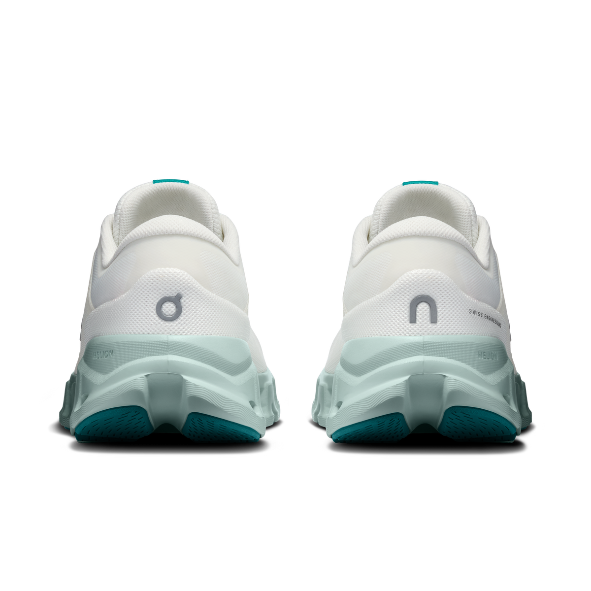 On Cloud X 5 Women product view 5 — Ivory | Surf