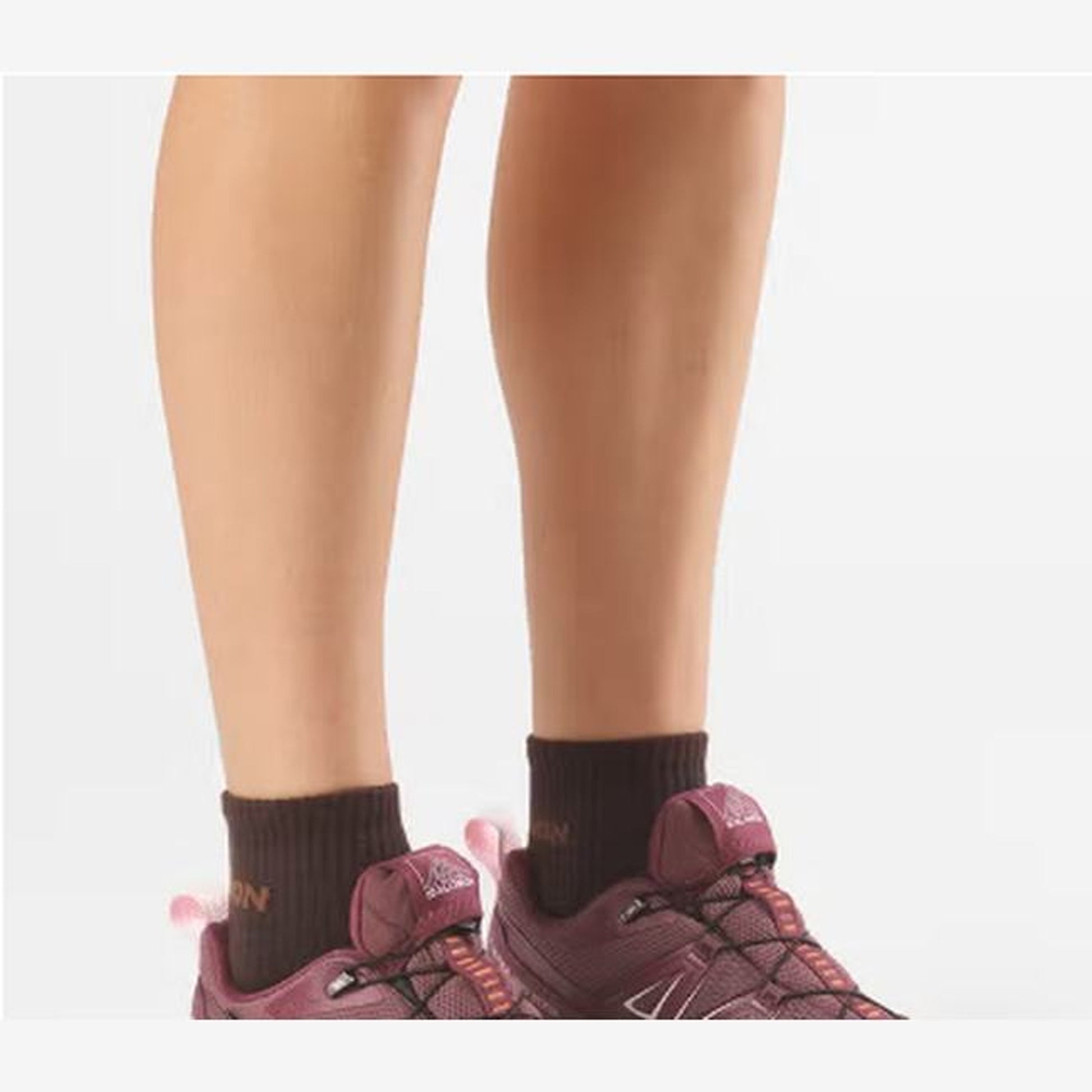 Salomon X Ultra 360 Edge GORE-TEX Women - rear or lifestyle view - Burgundy