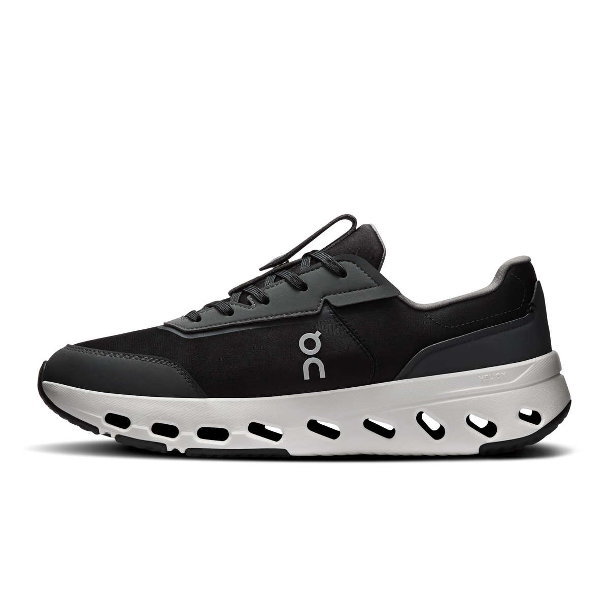On THE ROGER Wildcard Men product view 4 — Black | White