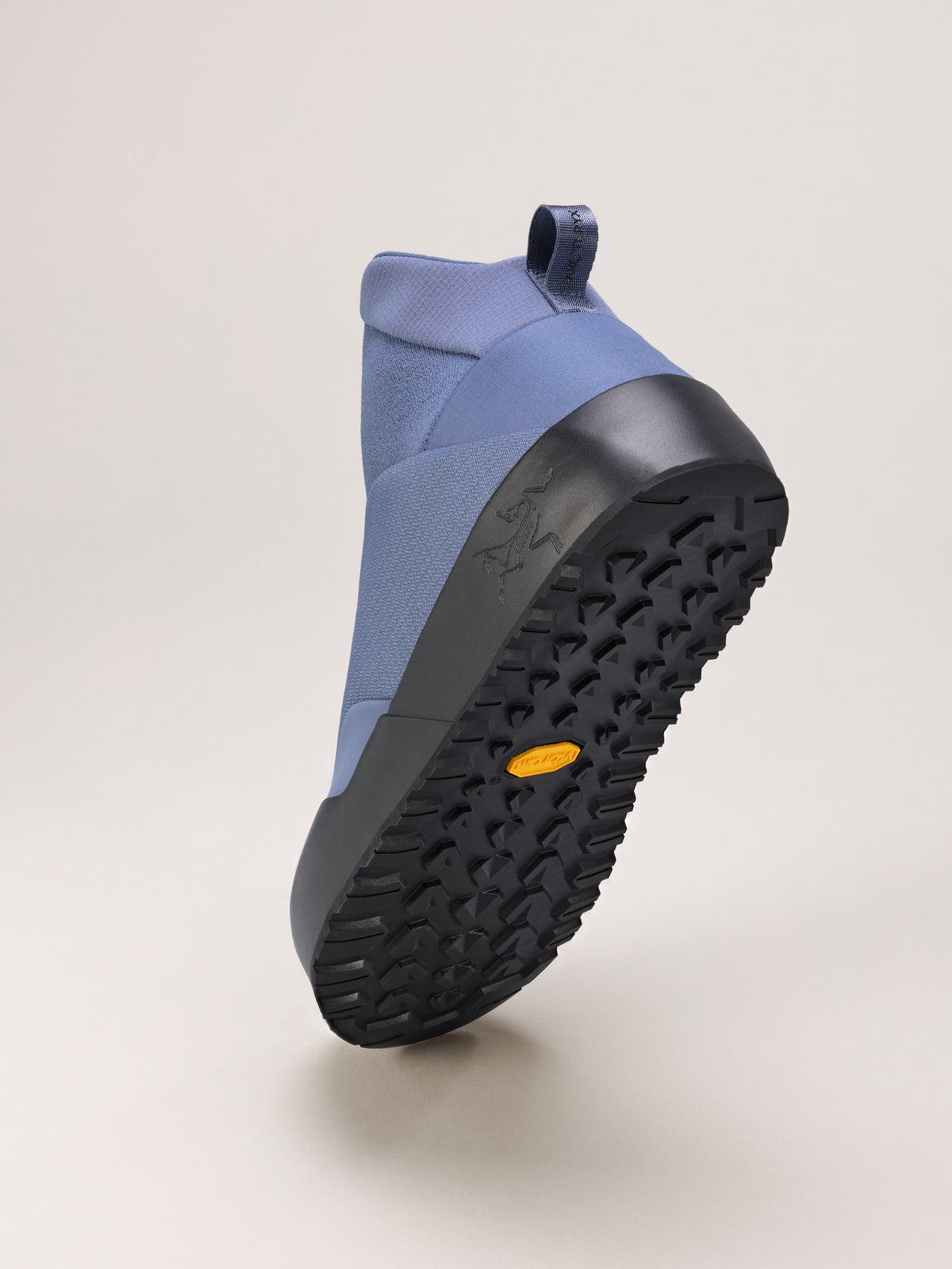 Arc'teryx Kragg Insulated Shoe Men's product view 4 — Lt Black Sapphire/Black