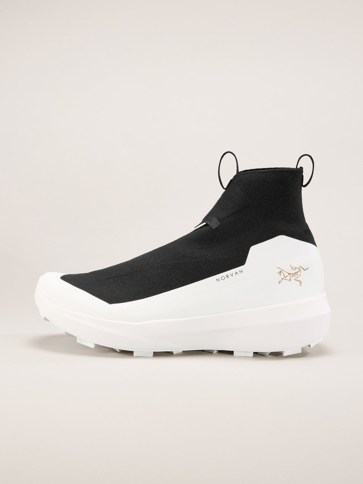 Arc'teryx Norvan 4 Nivalis GTX - View 1 - White