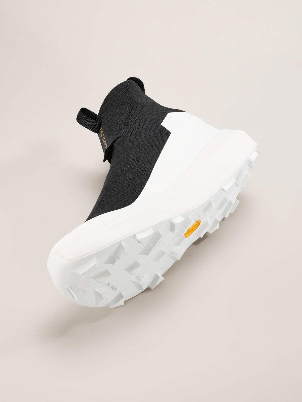 Arc'teryx Norvan 4 Nivalis GTX - View 4 - White