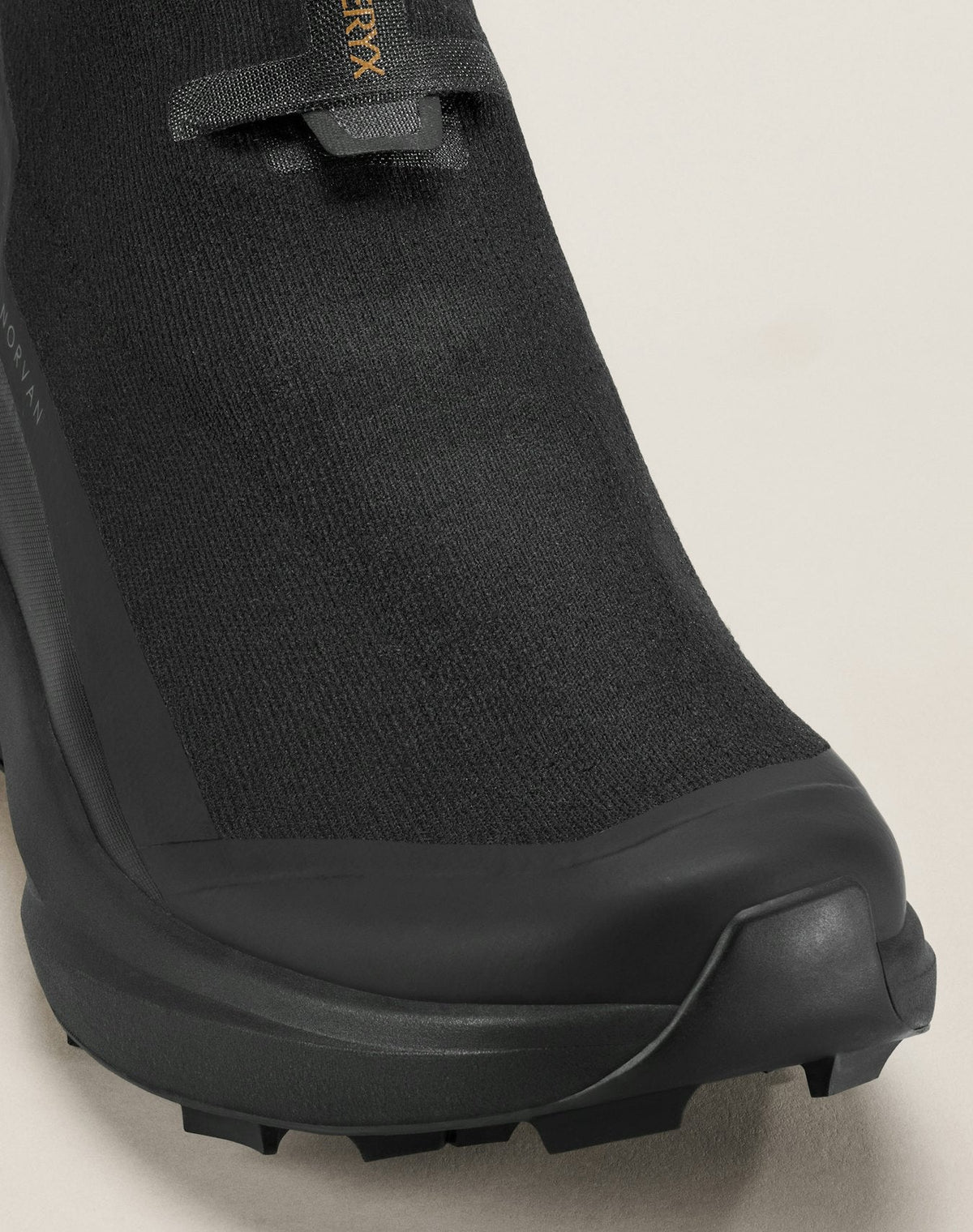 Arc'teryx Norvan 4 Nivalis GTX - View 2 - Black