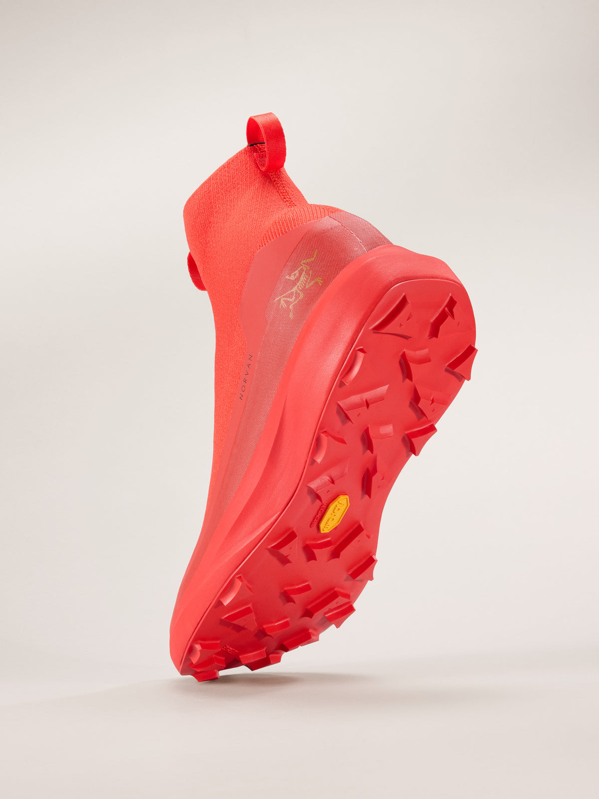Arc'teryx Norvan 4 Nivalis Shoe Men's product view 4 — Dynasty/Dynasty