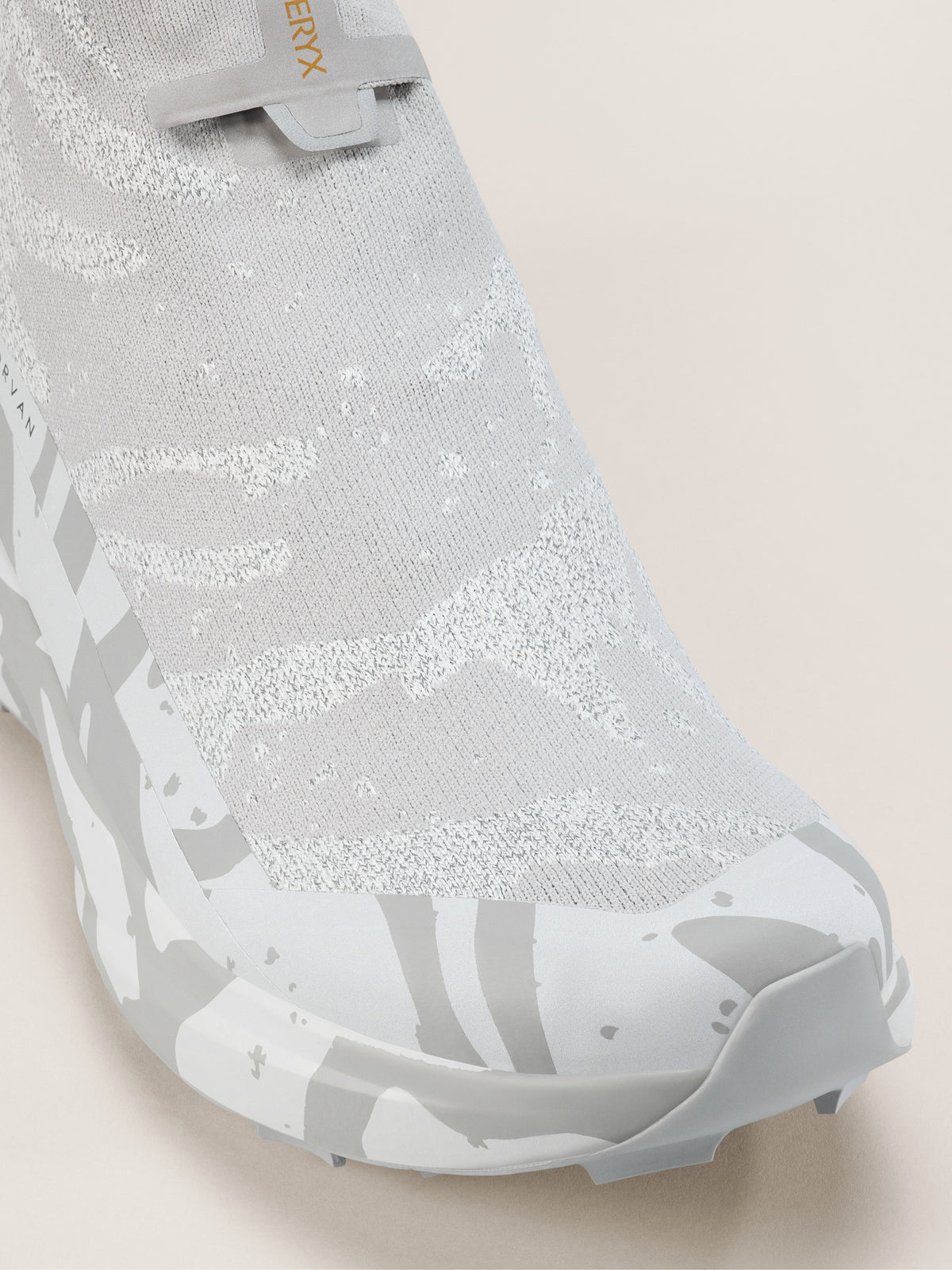 Arc'teryx Norvan 4 Nivalis Grotto Shoe Women's product view 2 — Dk Solitude/Dk Solitude