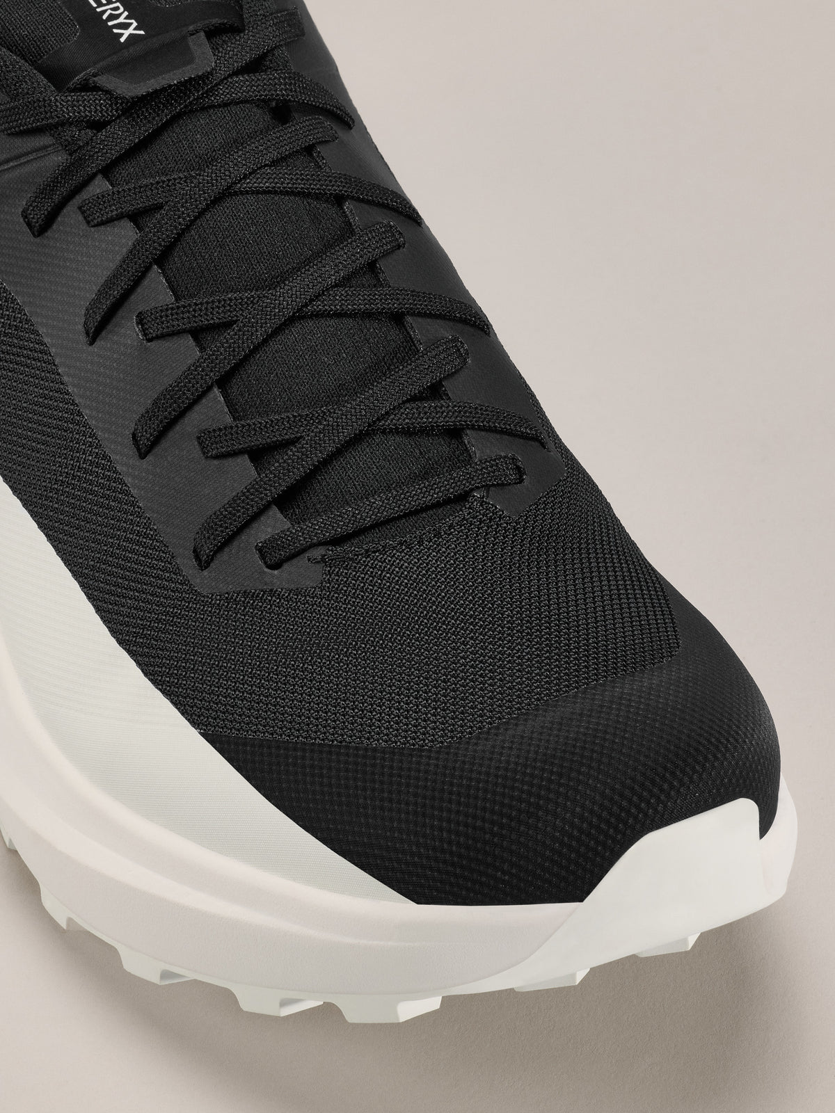 Arc'teryx Norvan LD 4 Shoe Men's product view 2 — Black/Arctic Silk