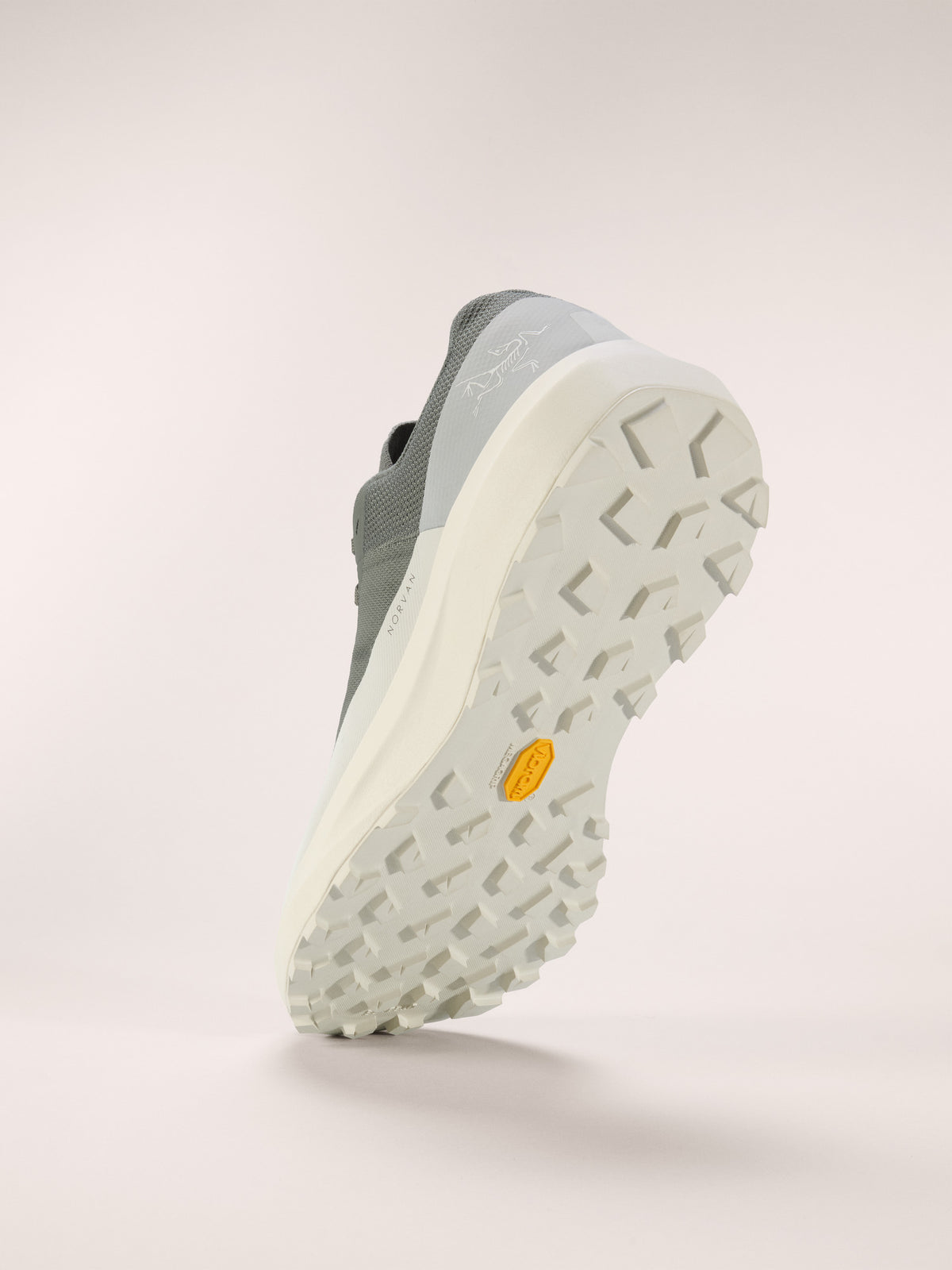 Arc'teryx Norvan LD 4 Shoe Men's product view 4 — Forage/Dk Arctic Silk