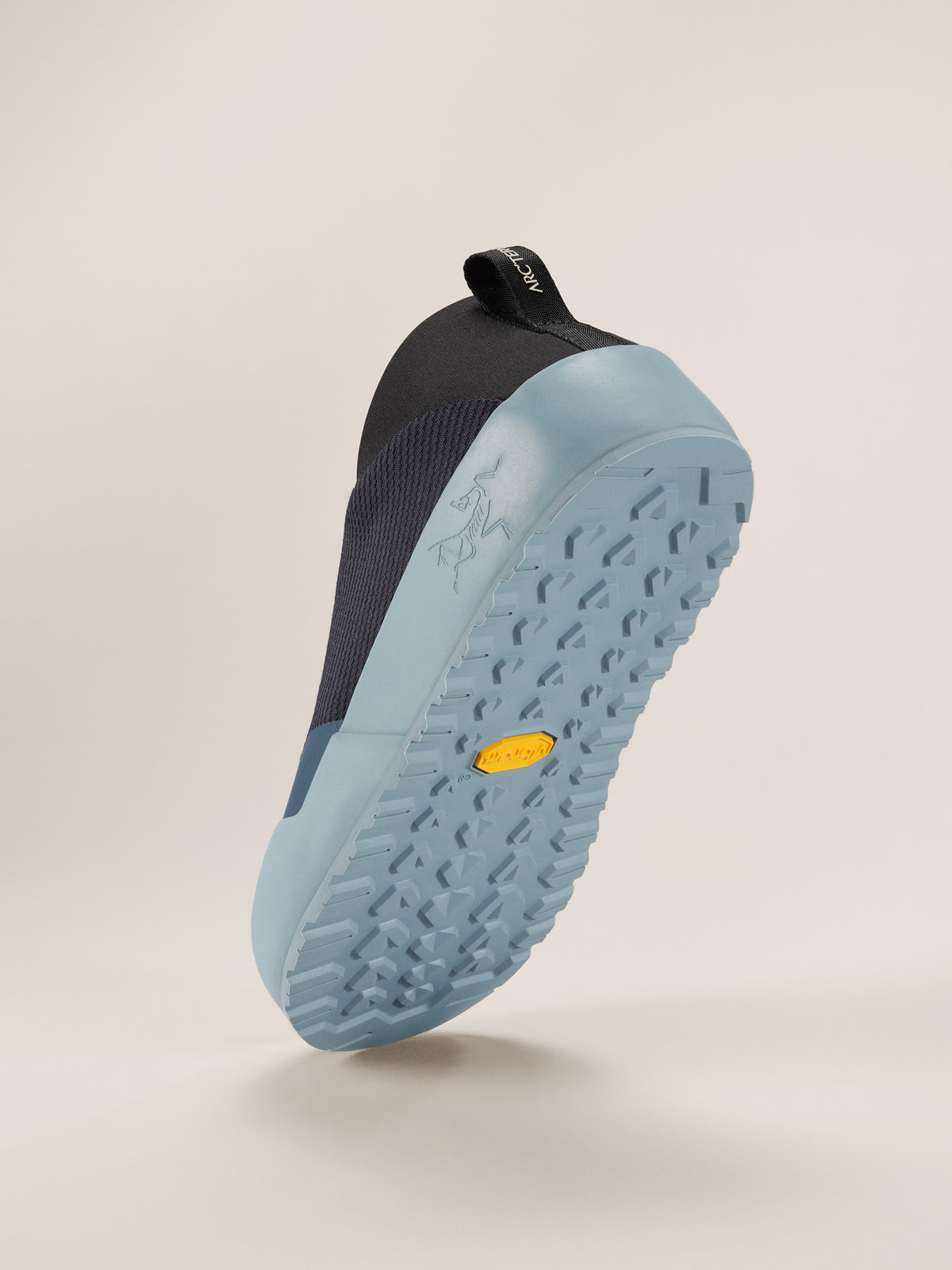 Arc'teryx Kragg Multi Shoe Women's product view 4 — Black Sapphire/Robotica
