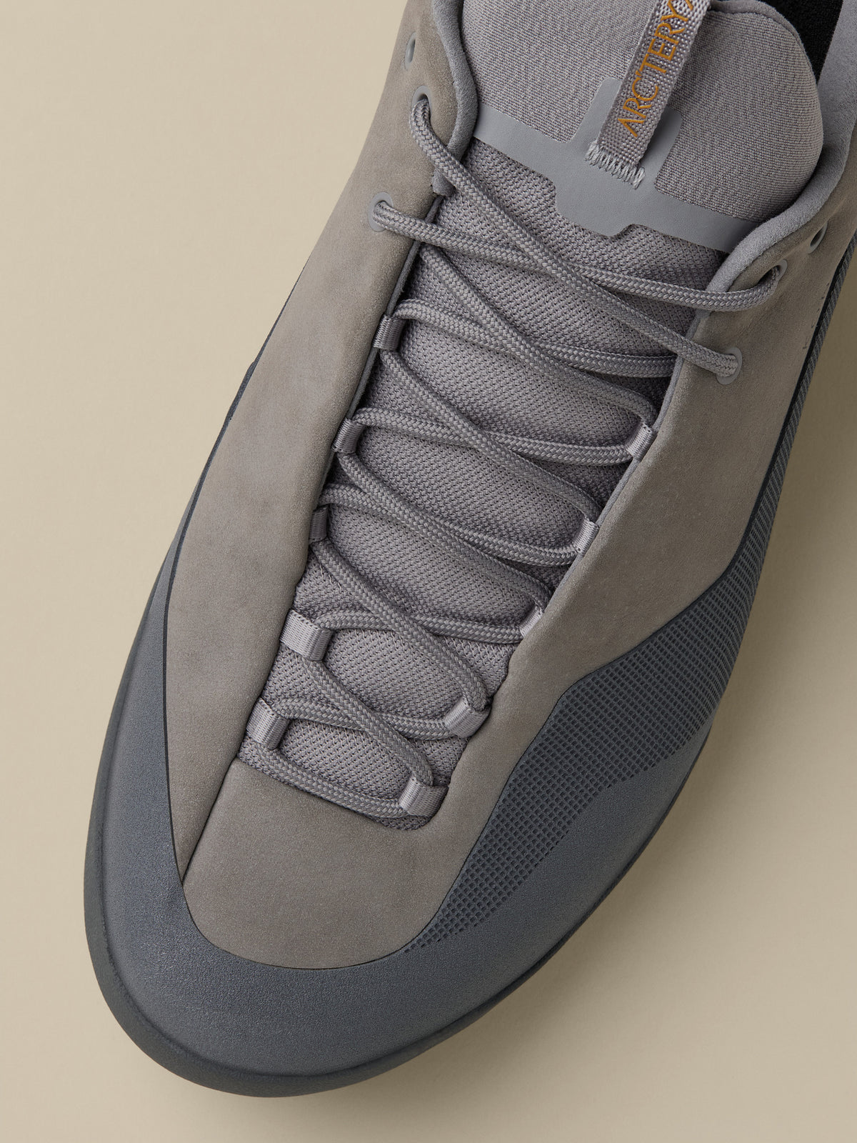 Arc'teryx Konseal GTX Shoe Men's product view 2 — Void/Cloud