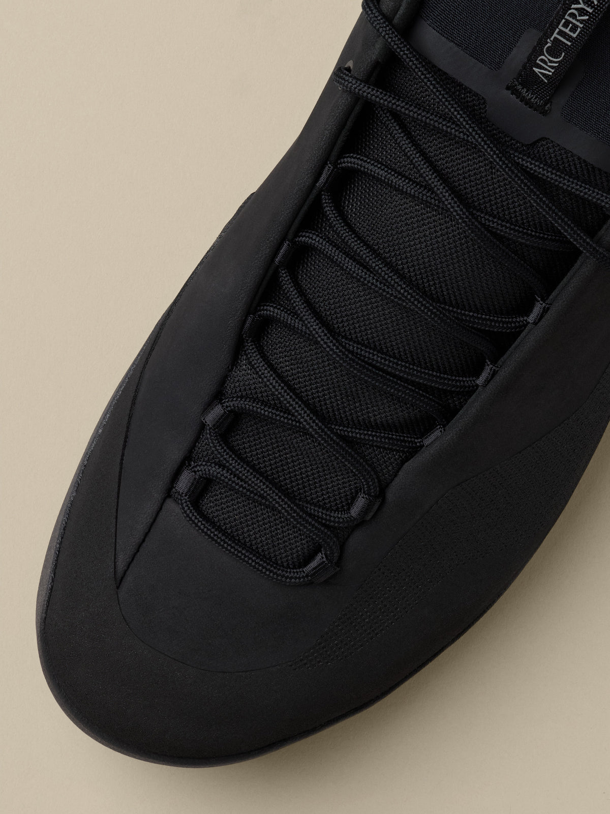 Arc'teryx Konseal Shoe Women's product view 2 — Black/Black