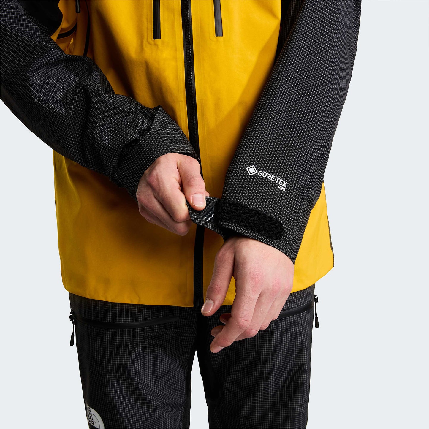 The North Face Summit Mountain GORE-TEX® Pro