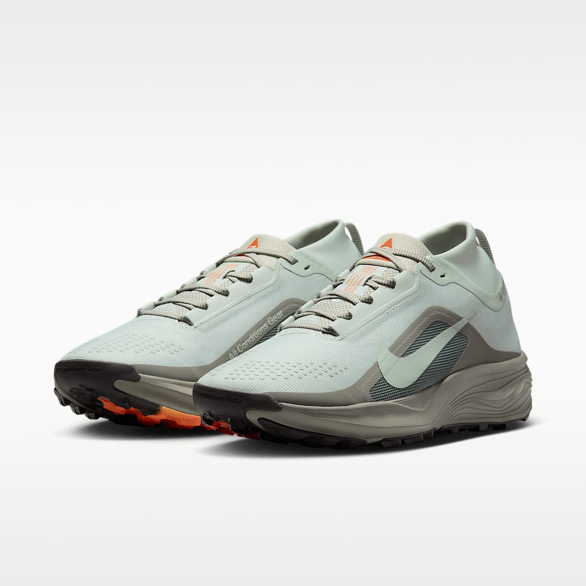 Nike ACG Pegasus Trail GORE-TEX Men product view 5 — Light Silver/Light Army/Safety Orange/Light Silver