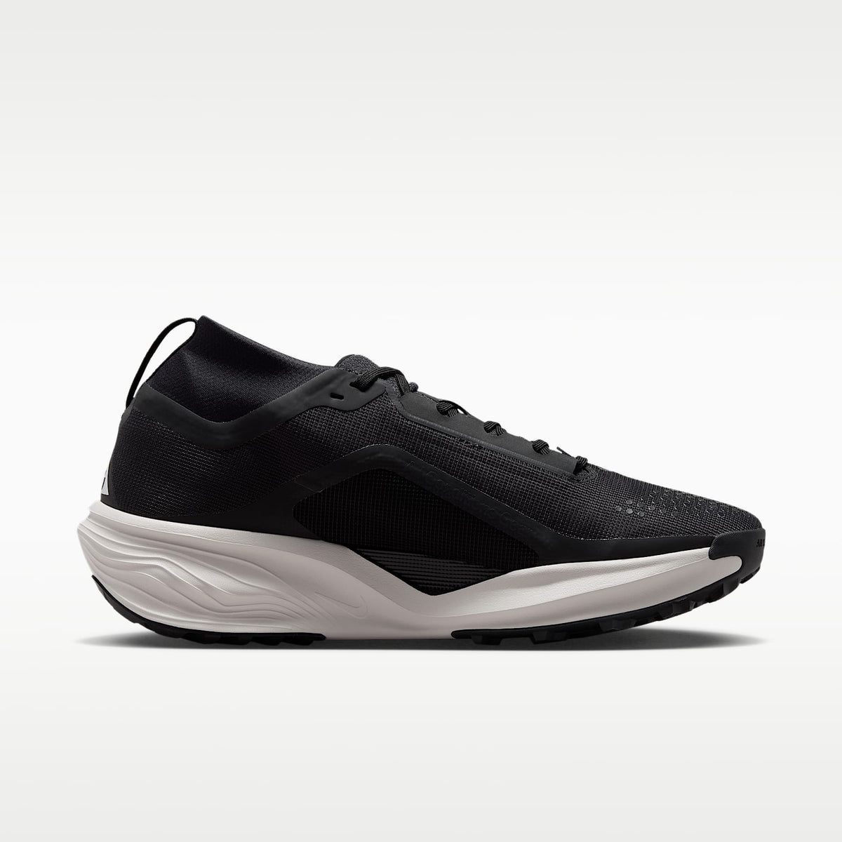 Nike ACG Pegasus Trail GORE-TEX Men product view 3 — Schwarz/Light Orewood Brown/Anthracite/Summit White