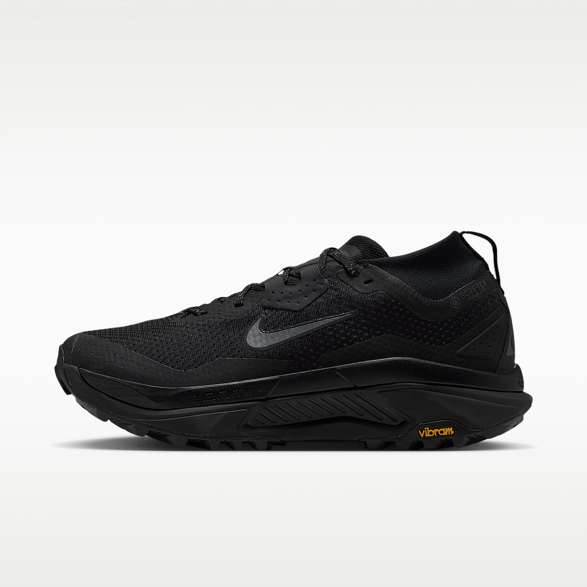 Nike ACG Zegama Trail GORE-TEX Men product view 1 — Schwarz/Anthracite