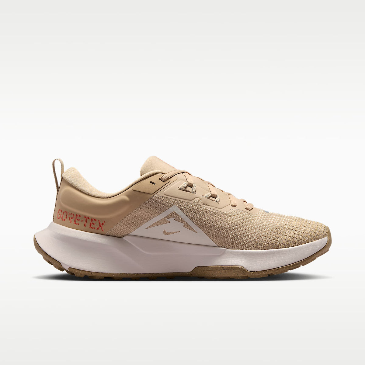Nike Juniper Trail 2 GORE-TEX Men product view 3 — Linen/Light Orewood Brown/Gum Light Brown/Light Crimson