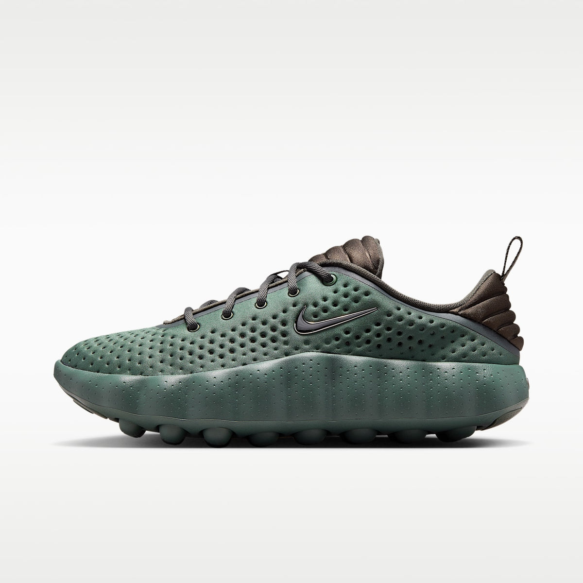 Nike Mind 002 Men product view 1 — Camo Green/Newsprint/Phantom