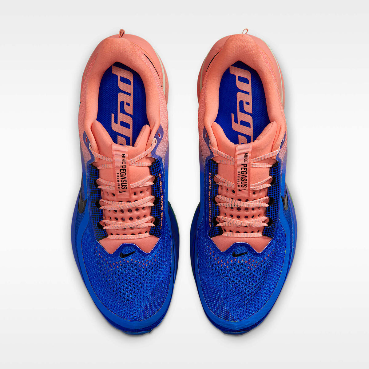Nike Pegasus Premium Men product view 4 — Racer Blue/Atomic Pink/Volt Tint/Schwarz