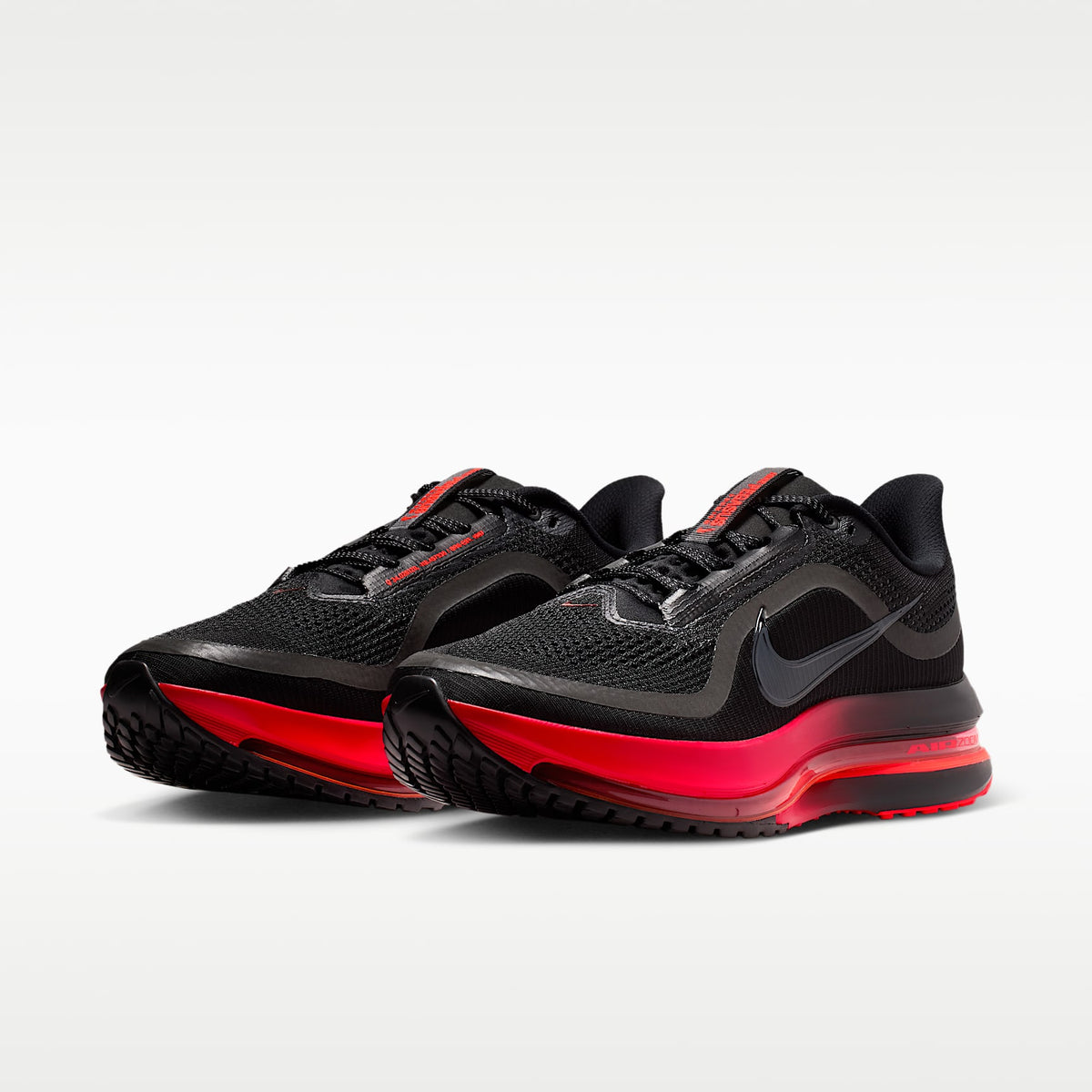 Nike Pegasus Premium Men product view 5 — Schwarz/University Red/Bright Crimson/Schwarz