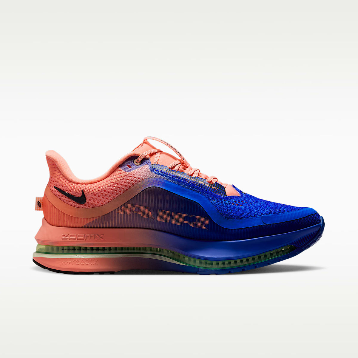 Nike Pegasus Premium Men product view 3 — Racer Blue/Atomic Pink/Volt Tint/Schwarz