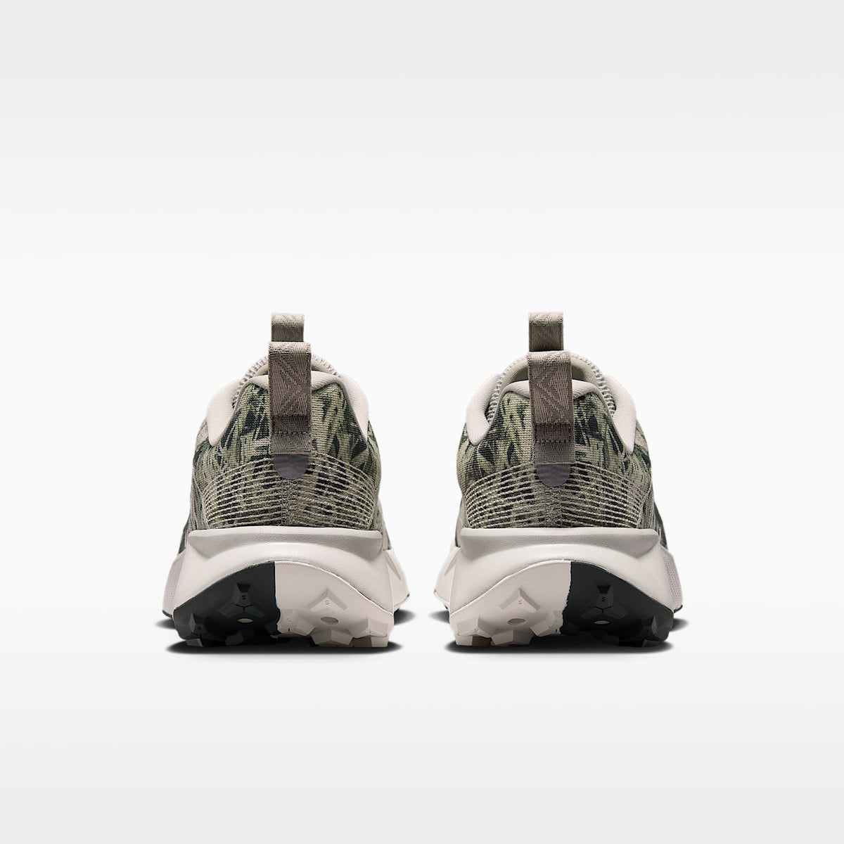 Nike Wildhorse 10 Men product view 6 — Spruce Fog/Black Spruce/Sea Glass