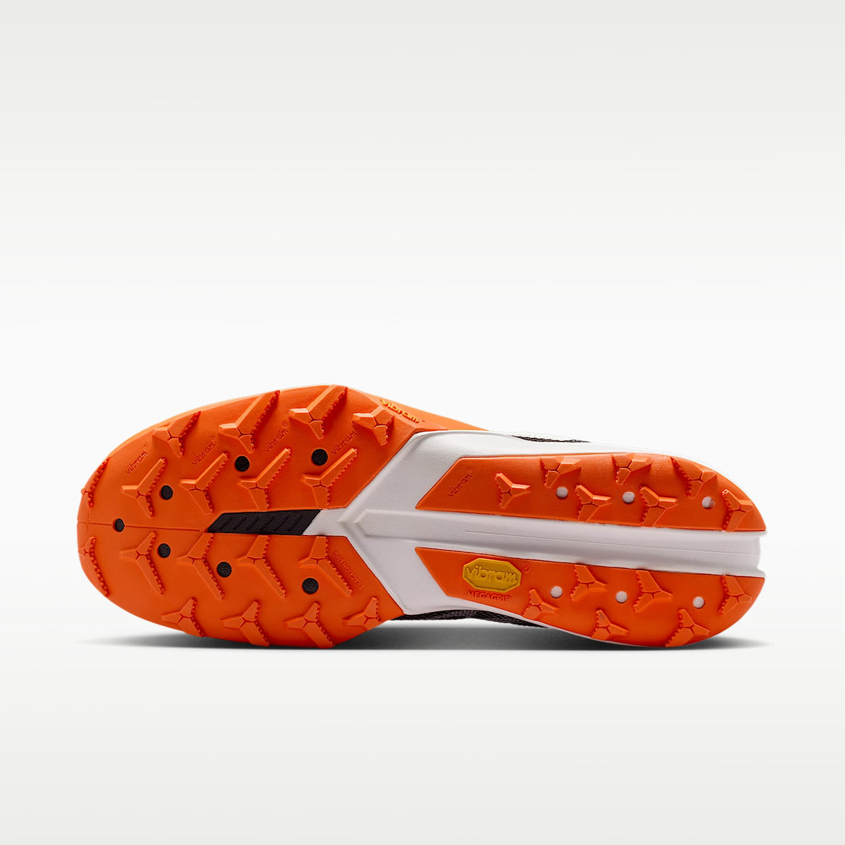 Nike Kiger 10 Men product view 2 — Summit White/Total Orange/Safety Orange/Schwarz