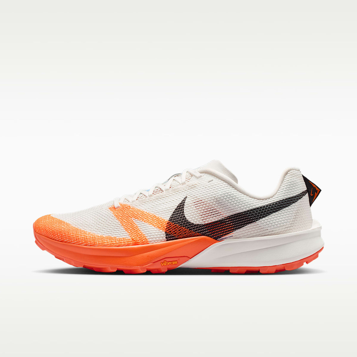 Nike Kiger 10 Men product view 1 — Summit White/Total Orange/Safety Orange/Schwarz