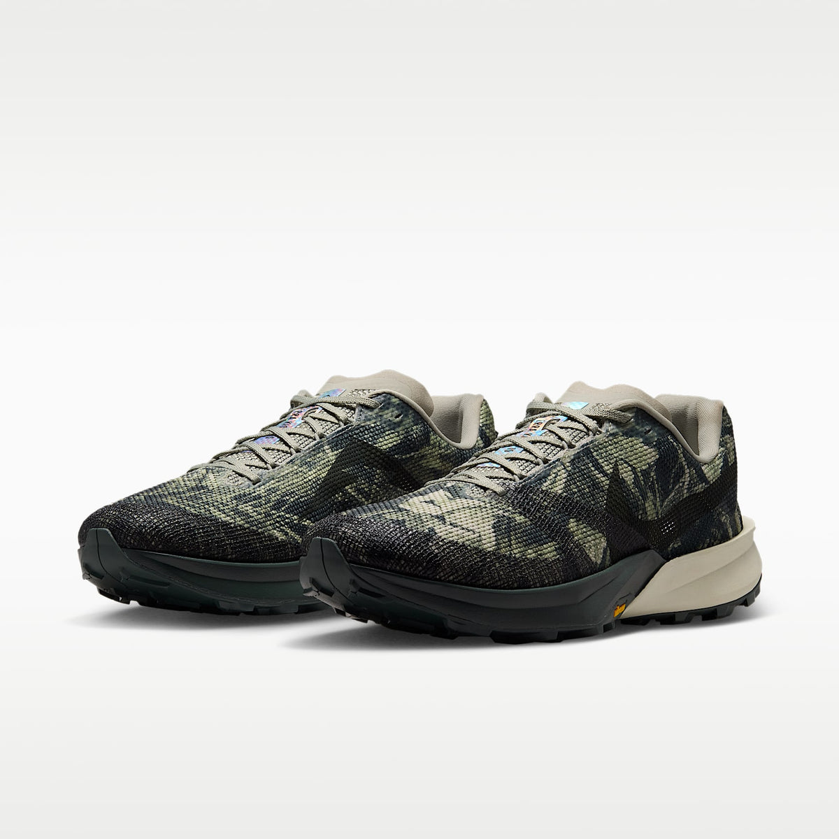 Nike Kiger 10 Men product view 5 — Spruce Fog/Sea Glass/Black Spruce