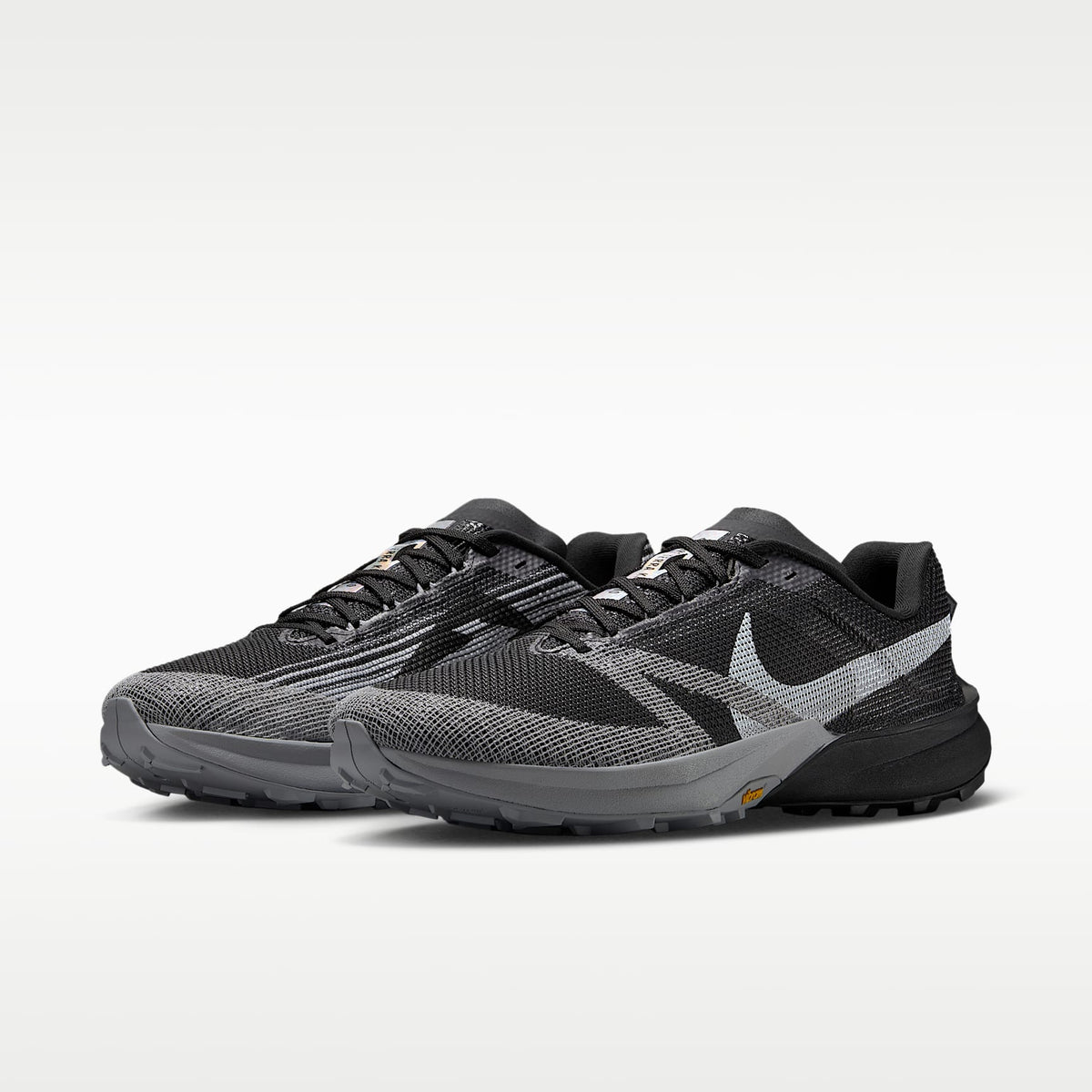 Nike Kiger 10 Men product view 5 — Schwarz/Weiß/Cool Grey/Weiß