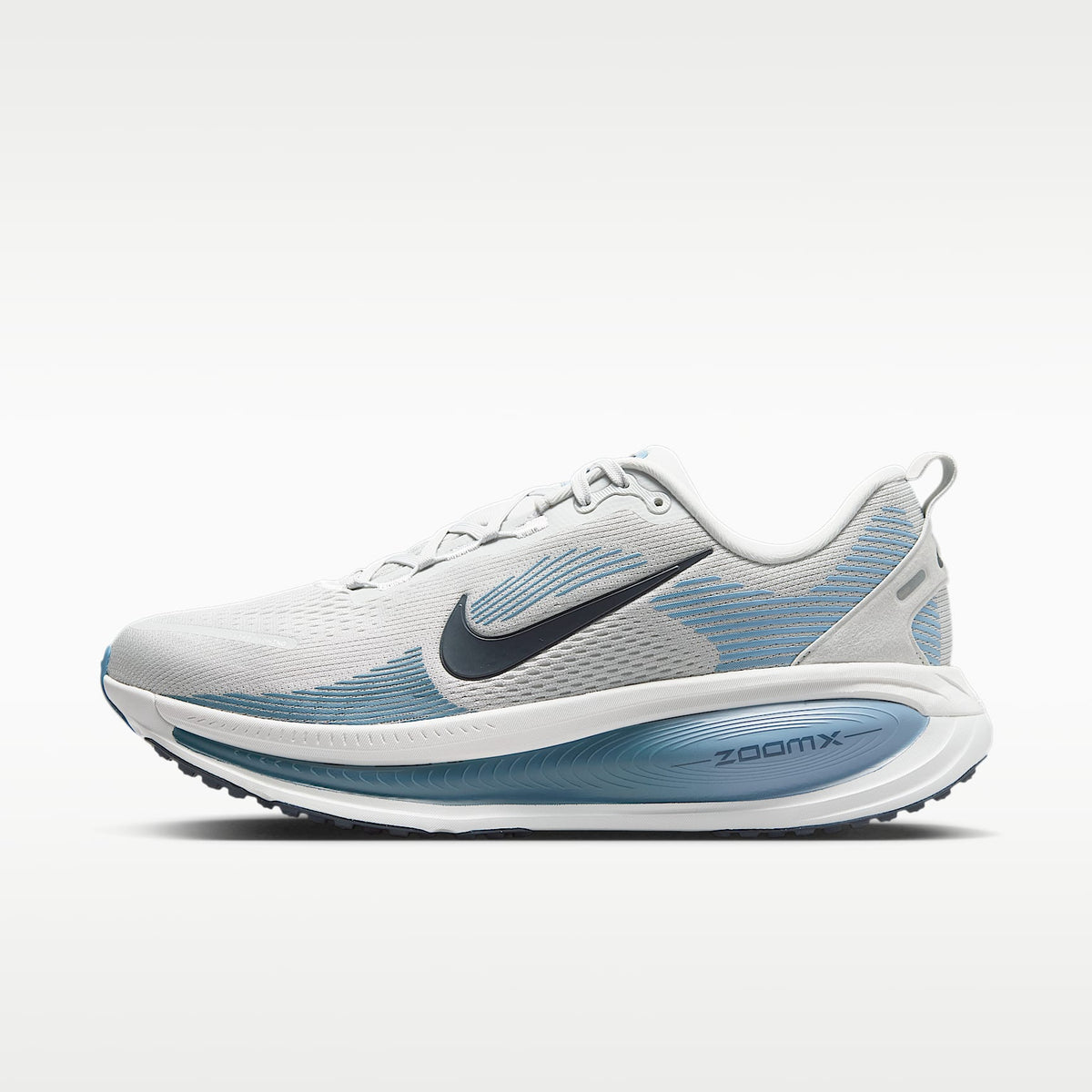 Nike Vomero 18 Men product view 1 — Grey Fog/Off White/Work Blue/Dark Obsidian