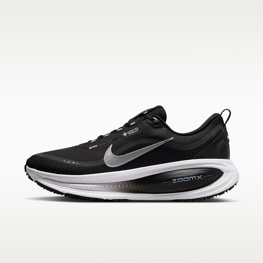 Nike Vomero 18 GORE-TEX Men product view 1 — Schwarz/Anthracite/Weiß/Metallic Silver